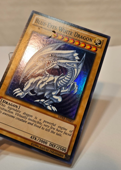 Blue-Eyes White Dragon DPKB-EN001 Super Rare Unlimited Yugioh 929 - Image 3