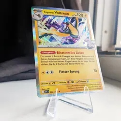 Enigmaras Voltrean | ASC 072/217 | Rare Holo Pokemon Karte | Erhabene Helden NM - Image 1