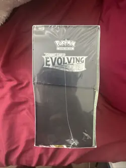 Evolving Skies ETB Elite Trainer Box [Flareon/Jolteon/Umbreon/Leafeon] SEALED - Image 4