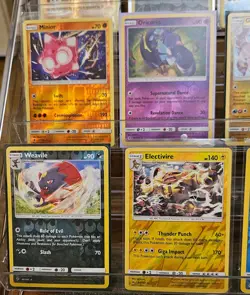 Pokemon Lot of 12 Reverse Holo Mid Era Cards NM-LP - Image 5