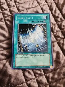 YUGIOH 1st EDITION TSHD-EN086 SABER VAULT SECRET RARE Lp y25 - Image 1