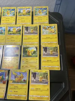 (30) Pikachu CARDS LOT VTG HOLO Raichu Stamped Red Cheeks Lv 17 Halloween 25th - Image 5