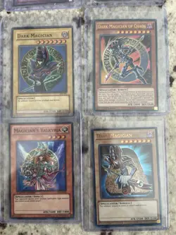 Yu Hi Oh Lot Of 14 Cards Dark Magician, Red Eyes Etc. Vintage And Modern Cards - Image 3