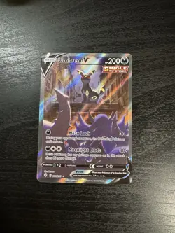 Pokemon TCG Umbreon v Evolving Skies Holo Ultra Rare Card 189/203 Mint Condition - Image 1