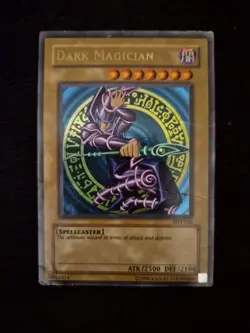 Yugioh! Dark Magician SDY-006 Starter Deck: Yugi Unlimited - Damage See Pics - Image 1
