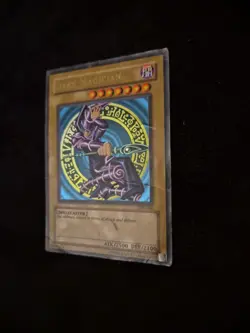 Yugioh! Dark Magician SDY-006 Starter Deck: Yugi Unlimited - Damage See Pics - Image 4
