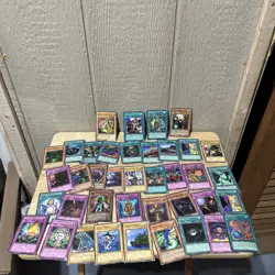 Yugioh Vintage 1996 Card Lot 41 Cards 1st Editions / Holos / All HP To Damaged - Image 1
