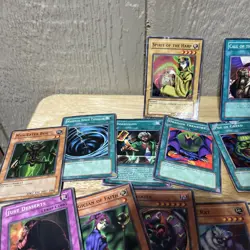 Yugioh Vintage 1996 Card Lot 41 Cards 1st Editions / Holos / All HP To Damaged - Image 2