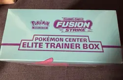 Pokemon TCG Sword & Shield Fusion Strike Elite Trainer Box English Mew - Image 2