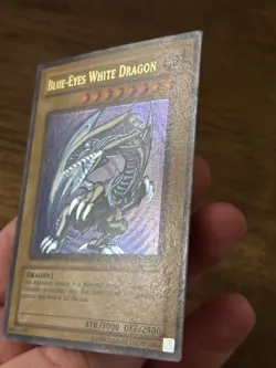 Blue-Eyes White Dragon Ultra Rare Holo SDK-001 - Image 4