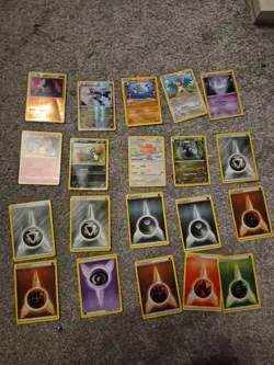 Pokemon lot of 20 trading cards Good condition - Image 1