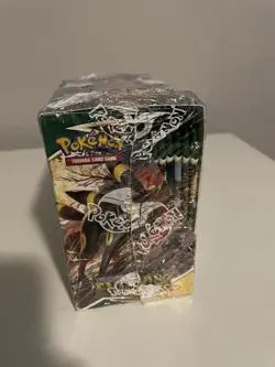 Pokemon TCG Sword & Shield EVOLVING SKIES Booster Box Sealed 36 Packs - Image 2