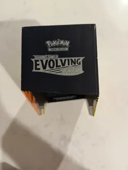 Pokemon Evolving Skies ETB - Image 4