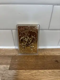 Pokemon 23K Gold Plated Charizard Burger King Trading Card 1999 - Image 1