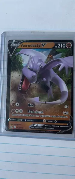 2022 Pokemon Aerodactyl V 092/196 Lost Origin Holo Full Art Card - Image 3