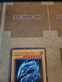 YUGIOH BLUE-EYES WHITE DRAGON SDK-001 ULTRA UNLIMITED ED NM/VLP VER. 2 - Image 2