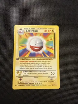Pokemon TCG Electrode Base Set 21/102 Rare 1st Edition GERMAN Lektrobal - Image 1