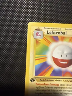 Pokemon TCG Electrode Base Set 21/102 Rare 1st Edition GERMAN Lektrobal - Image 2