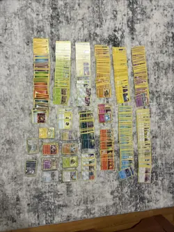 Bulk Lot Of Pokemon Cards Around 1000 Cards - Image 1