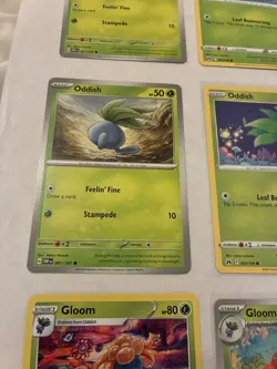 Lot of 12 Oddish and Gloom Pokemon Cards - Image 4