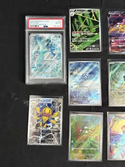 pokemon japanese card lot of 18 cards and one Articuno psa 8 slab - Image 2