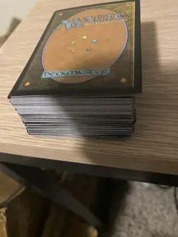 Deck Box Fits 100+ & 100 MTG Cards - Image 2