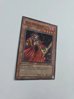 Yugioh Fire Princess LON-034 Super Rare Original Print LP - Image 2