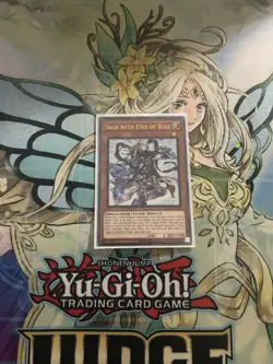 *** SAGE WITH EYES OF BLUE *** ULTIMATE RARE OP27-EN001 YUGIOH! - Image 1