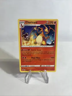 Charizard 025/185 Sword & Shield Vivid Voltage Regular Rare Pokemon Card🔥 - Image 1