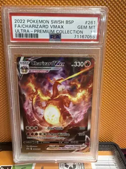 Charizard VMAX SWSH261 SWSH: Sword & Shield Promo Cards Holo - Image 1
