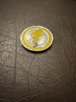 Pikachu Metal Coin Pokemon TCG XY Premium Trainer's Collection Box 2017 See Desc - Image 3