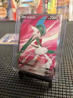 Pokemon TCG Gallade v 181/196 Lost Origin Ultra Rare M/Nm Condition - Image 1
