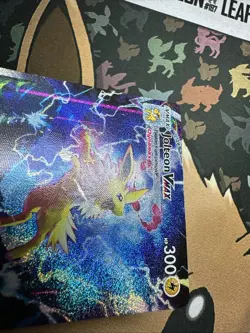 Jolteon VMAX SWSH184 SWSH: Sword & Shield Promo Cards Holo - Image 3