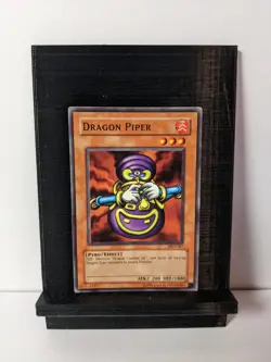 Yugioh -- Dragon Piper -- MRD-067 -- Near Mint- - Image 1