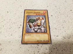 Yu-Gi-Oh! TCG -- Gadget Soldier -- 1st Edition -- LON-010 -- Near Mint- - Image 1