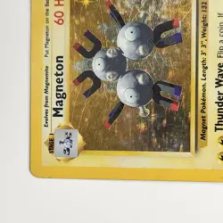 Pokemon TCG Magneton Base Set 9/102 Holo 1999 - Image 4