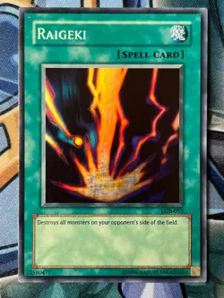 Raigeki LOB-053 LP Super Rare Yugioh card - Image 1