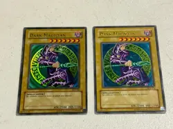 Lot of 2 - Dark Magician SDY-006 Starter Deck: Yugi Unlimited Edition - Image 1