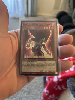 Yugioh Maze of Muertos - Masked HERO Dusk Crow - MZMU-EN014 - Super Rare - Image 1