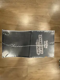 Pokemon TCG: Champion's Path Elite Trainer Box Sealed 820650805455 - Image 2