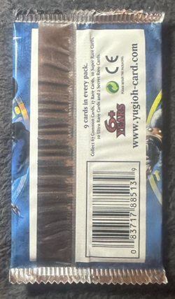 DARK CRISIS DCR English Year 1996 Sealed Booster Pack YUGIOH - Image 4