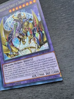YuGiOh! Dark Magician The Knight Of Dragon Magic BLMR - Error Misprint Miscut NM - Image 5