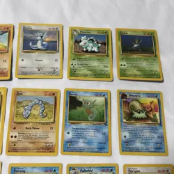 Vintage 1999 Pokemon Cards Lot 25 Base Jungle Fossil LP/NM No Duplicates - Image 3