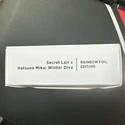 Secret Lair Drop: Secret Lair x Hatsune Miku Winter Diva EN Rainbow Foil Edition - Image 1