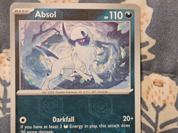 Absol Shrouded Fable Reverse Holo 030/064 Pokemon - Image 2