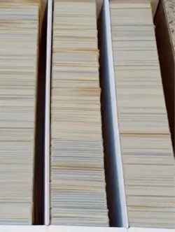 125 Large Lot of Mixed Pokemon cards - Image 2