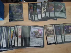 Abzan Armor Commander Deck [Tarkir Dragonstorm] - MTG - Image 1