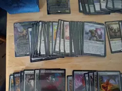 Abzan Armor Commander Deck [Tarkir Dragonstorm] - MTG - Image 2