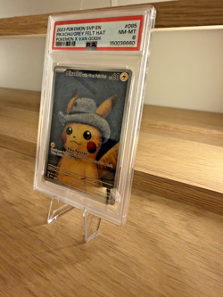 2023 Pokemon SVP EN-SV Black Star Promo #085 Pikachu with Grey Felt Hat PSA 8 Va - Image 2