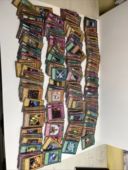 Lot Of 400 Yugioh Cards - Image 1
